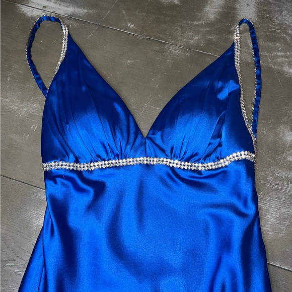 Le Gala Tony Bowls Royal Blue Rhinestone Formal Prom Hoco Dress 6 - Picture 1 of 7